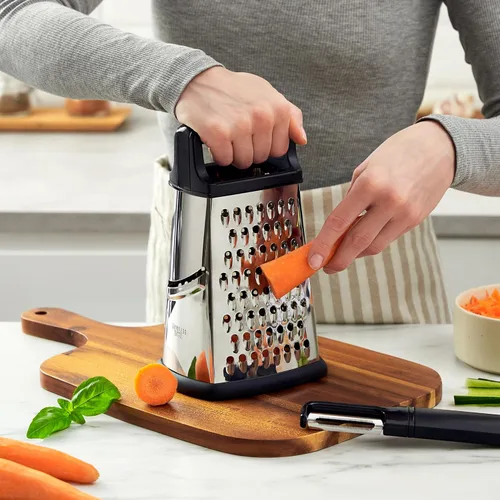 Vista 5 de BASSWOOD Rallador profesional de queso, rallador de caja de acero inoxidable de 4 caras, triturador de alimentos para queso, triturador de queso