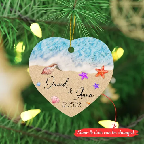 Vista 2 de Just Married - Regalo de recuerdo para recién casados, adorno de boda personalizado en la playa con nombres y fecha