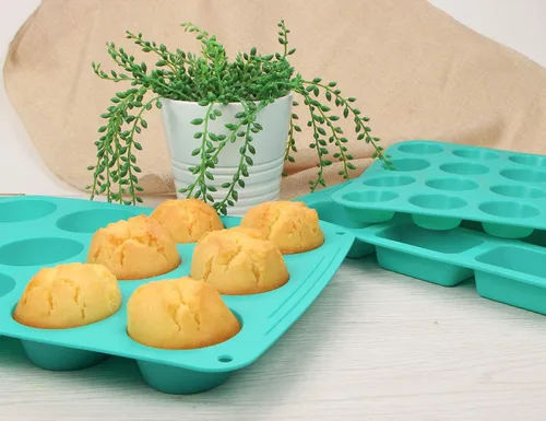Vista 5 de Webake Juego de 4 moldes de silicona para tartas para magdalenas, cupcakes, tarta brownie, diferentes moldes para hornear
