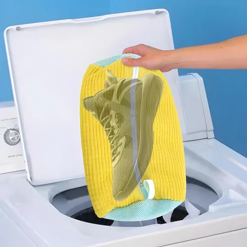Vista 2 de Bolsa para lavadora de zapatos Sole suds Magic Bag Bolsa de lavandería para zapatos (2 piezas, amarillo)