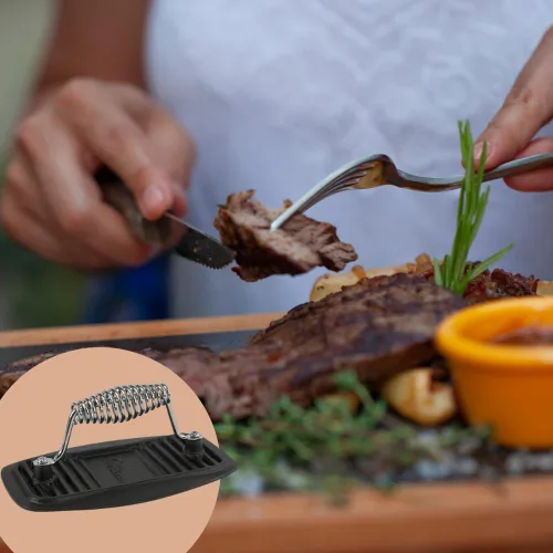 Vista 9 de BBQ Dragon Prensa para parrilla de hierro fundido – Prensa de hamburguesas, tocino y panini resistente de 2.9 libras – Pre sazonada para asar