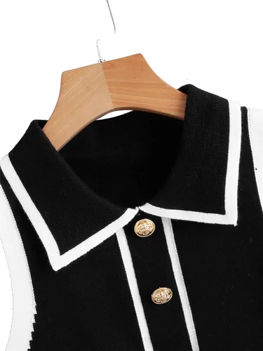 Vista 3 de Verdusa Suéter sin mangas con cuello a rayas y botones para mujer