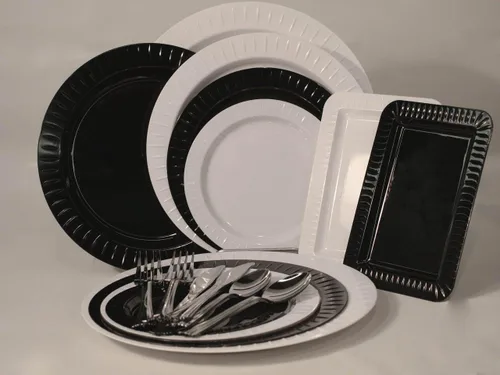 Vista 4 de Party Essentials N572417 Elegance - Plato de plástico duro para aperitivos, 5 x 7 pulgadas, color negro (caja de 288)