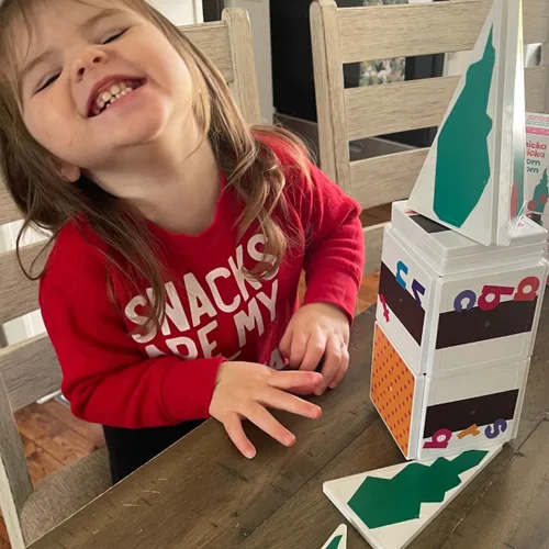 Vista 4 de CreateOn Chicka Chicka Boom Boom Set, juguetes magnéticos de construcción para niños, juguetes educativos para niños a partir de 3 años, 19 piezas