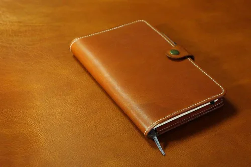 Vista 4 de Funda de cuero curtido vegetal marrón para moleskine clásico cuaderno cartera de cuero organizador para moleskine portátil grande MA514C