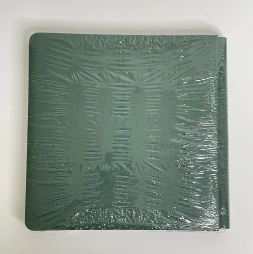 Vista 2 de Creative Memories Álbum de 12 x 12 pulgadas, color verde, borde dorado