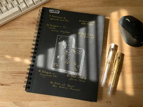 Vista 8 de Cuaderno opaco sin rayas de 8 x 10.5 pulgadas, (paquete de 12) diario de papel negro encuadernado en espiral, 55 hojas, reciclado y sostenible