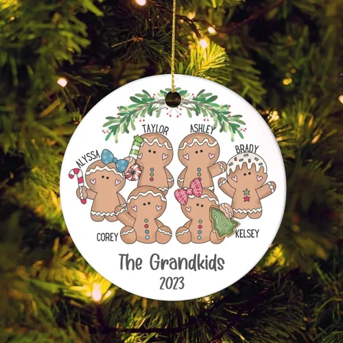 Vista 9 de Adorno de Navidad personalizado para familia, adorno de calcetín de Navidad, adorno familiar para nietos, adorno de Navidad familiar 2023