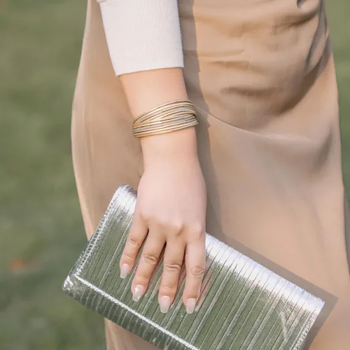 Vista 2 de FANCY SHINY Pulseras de cuero boho apilables con cierre magnético