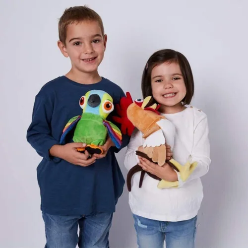 Vista 6 de La Granja De Zenon - Pepe Interactivo Loro 20CM - Peluche Musical - Repetir, Caminar y Tocar Canciones - El Reino Infantil