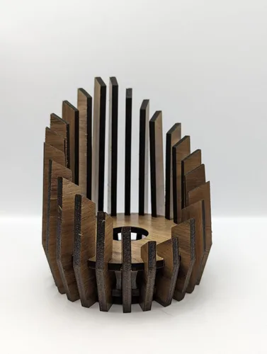 Vista 2 de Unique Geometric Pattern Candle Holder for Home Decor, Gift for Friends and Family, Modern Design, Sleek and Stylish, Centerpiece for Dining Table