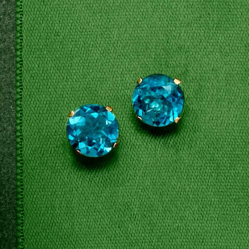 Vista 5 de Ross-Simons Aretes Martini con topacio azul Londres de 4,50 qt t en oro amarillo de 14 quilates, Gema, Topacio