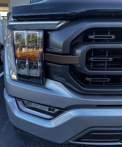 Vista 29 de Rejilla Accent Trim - Compatible con F-150 2021-2023
