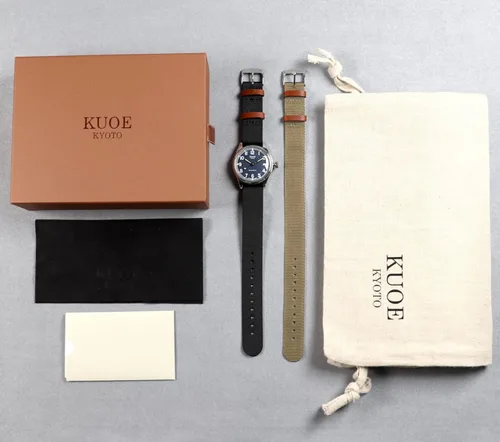 Vista 7 de KUOE Old Smith 90-002, Automatic NH35 Movement, Navy Dial, Replacement Belt Included