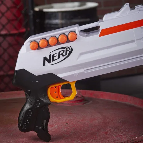 Vista 8 de Nerf Ultra Three Blaster, acción de bomba, clip interno de 8 dardos, 8 dardos Ultra, compatible solo con dardos Ultra