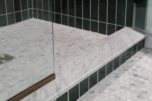 Vista 3 de Mármol blanco Carrara Tamaño 36 "x 4" Dos lados Biselado Pulido Umbral Hermoso Sillas de Piedra Natural