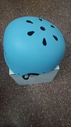 Vista 19 de Juego de casco de bicicleta para niños, certificado CPSC con rodilleras, coderas, muñequeras, casco negro ajustable para niñas de 2-3-5-8 años