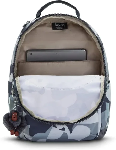 Vista 10 de Kipling Mochila pequeña Seoul para mujer, duradera, correas acolchadas para el hombro con funda para tableta, bolsa, Firma Emb, Mochila para tableta