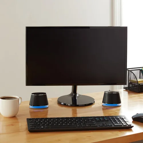 Vista 6 de Amazon Basics - Altavoces estéreo 2.0 para PC o laptop, entrada auxiliar de 3.5mm, alimentados por USB, 1 par, negro