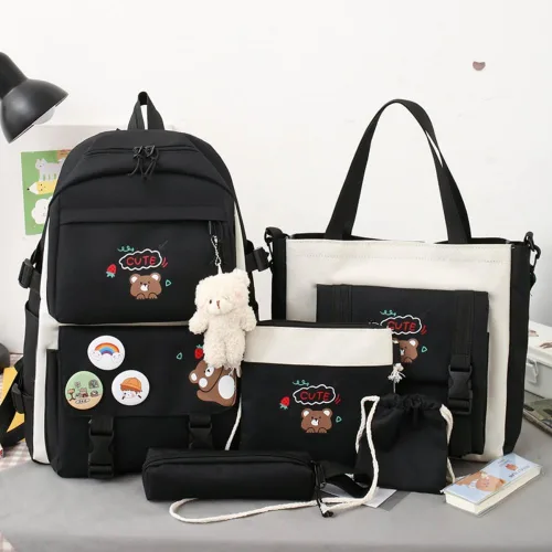 Vista 2 de Linda mochila con accesorios kawaii Juego de 5 bolsas estéticas, Oso negro, Classic