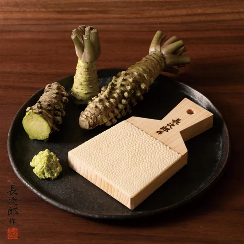 Vista 3 de Rallador japonés tradicional para wasabi y jengibre (cepillo de bambú, rallador grande)