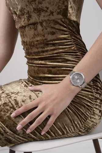 Vista 6 de GUESS Ladies Dress Herringbone Mesh 38mm Watch