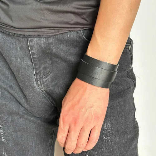 Vista 4 de Xusamss Pulsera ancha de cuero Punk Rock