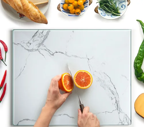 Vista 25 de Tabla de cortar de vidrio Kitchenville 16"x12": Protector de encimera de vidrio templado para la cocina - Duradero - Resistente a los arañazos