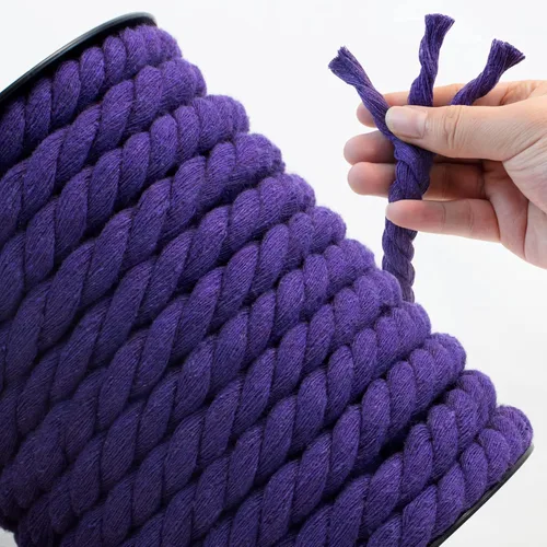 Vista 2 de Cordón de macramé de algodón, 0.315 in x 131 pies, hilo grueso para manualidades, cuerda trenzada de 3 hebras para colgar en la pared, ganchos