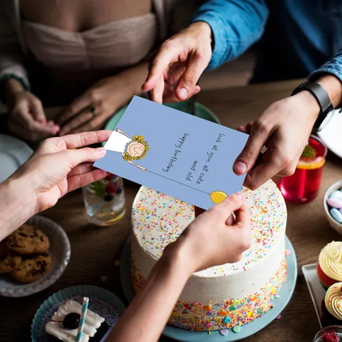 Vista 4 de Divertida tarjeta de cumpleaños para amigos, bonita tarjeta de cumpleaños para mujeres, mira a ti, todo lindo y viejo, tarjeta de regalo