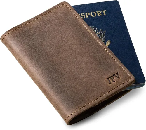 Vista 3 de PEGAI DeKalb - Funda de cuero personalizada para pasaporte, artículos esenciales de viaje, 100% suave al tacto, estilo rústico, imprescindible
