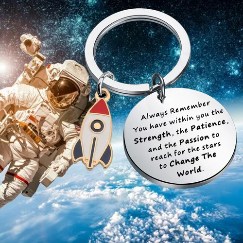 Vista 6 de CENWA Rocket Ship Regalo astronauta regalo astronauta regalo Always Remember You Have Within You The Strength llavero