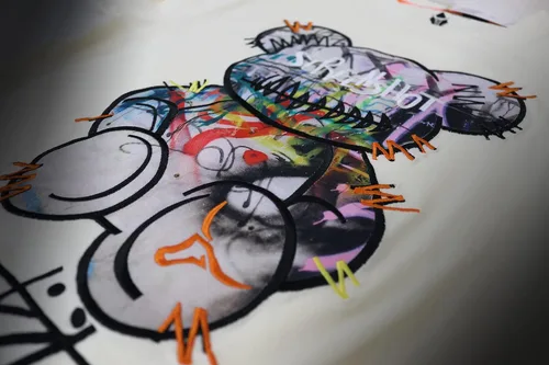 Vista 5 de SCREENSHOT Hip-Hop NYC Streetwear - Camiseta de alta calidad para hombre, diseño de parche de carreras urbanas universitarias con bordado de alta