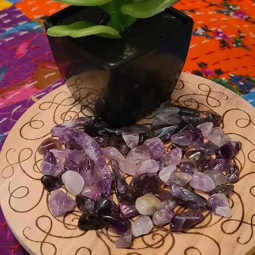 Vista 7 de Piedras de amatista de cristal triturado de cuarzo de forma irregular para el hogar, piedras decorativas para el hogar, jarrones, plantas