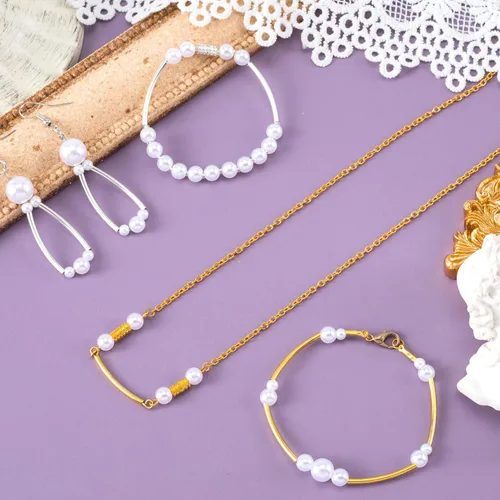 Vista 4 de PAGOW 200 cuentas de tubo, cuentas curvadas de fideos de 0.98 pulgadas, cuentas espaciadoras doradas y plateadas para hacer joyas, collares