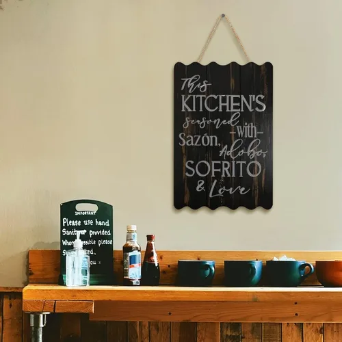 Vista 7 de Letrero de madera con texto en inglés «This Kitchen is Seasoned with Sazon Adobo Sofrito & Love» La Cocina española puertorriqueña para decoración