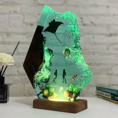 Vista 2 de Lámpara hecha a mano de la resina del océano 3D, luz de la noche de la resina accionada por USB para la decoración