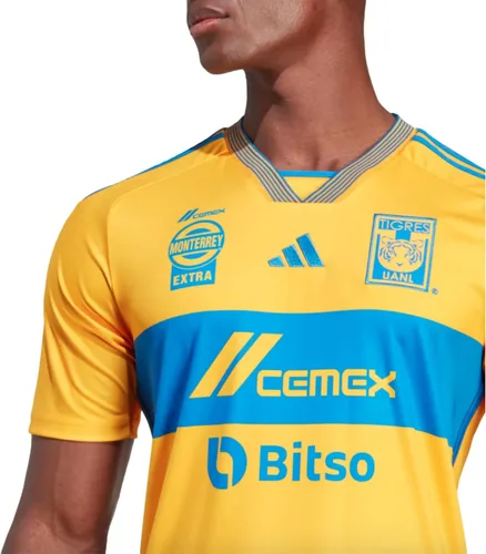 Vista 4 de adidas Camiseta de fútbol Tigres TUANL 2324 para hombre, diseño nostálgico con tecnología Aeroready de alto rendimiento