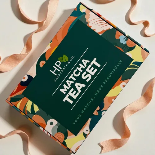 Vista 7 de HAPPY PATH & CO - Juego de cuencos de matcha patentado con mango y boquilla, vertido sin derrames, juego completo de matcha para principiantes Lila