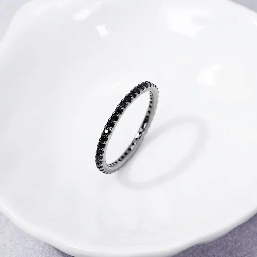 Vista 5 de Tienda Collection Plated Sterling Silver Round-Cut All-Around Band Ring made with Infinite Elements Zirconia