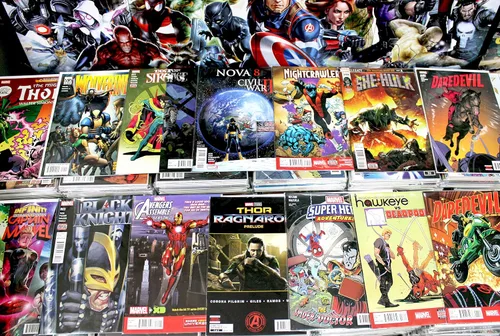 Vista 5 de Paquete de Regalo de Libros de Cómics Premium - Colección de 24 - SOLO MARVEL - Bolsa de Ataque de Cómics de Superhéroes