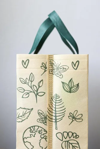 Vista 6 de Bagways Paquete de 30 bolsas de compras reutilizables con asas, duraderas, plegables, lavables, ecológicas, de 14x6.5x14 pulgadas, diseño beige/verde