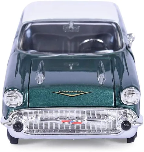 Vista 2 de Motormax 1:24 Die-Cast 1957 Chevy Bel Air - Los colores pueden variar