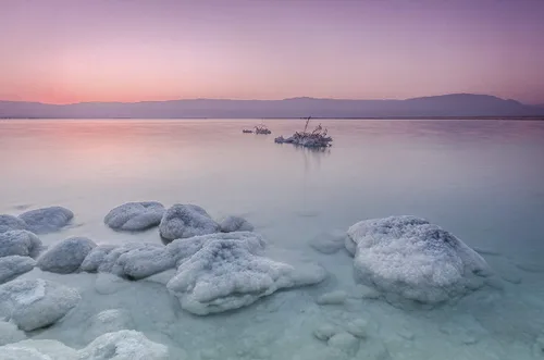 Vista 5 de Jabón de glicerina, enriquecido con 27 minerales del Mar Muerto y aceites puros que son esenciales para mantener tu piel saludable.