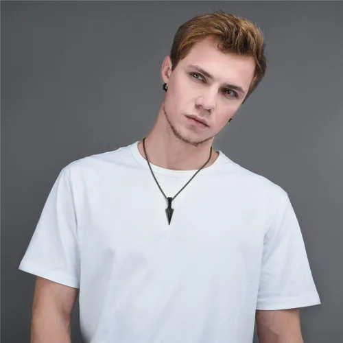 Vista 2 de U7 - Collar con colgante de acero inoxidable para hombre, diseño de punta de lanza, punta de flecha, dientes de lobo, con servicio de grabado