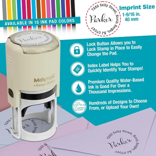 Vista 2 de Sello autoentintado con monograma personalizado, regalo perfecto para las fiestas en una elegante caja de regalo. Elige entre 15 colores de tinta