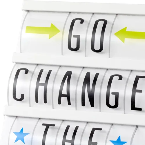 Vista 4 de Hallmark Tarjeta de graduación de firma (Go Change the World Letterboard)