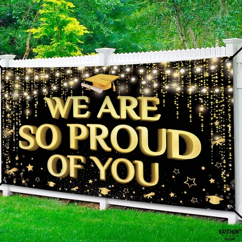 Vista 6 de KatchOn, XtraLarge We are So Proud of You Banner – 72 x 44 pulgadas Fondo de graduación negro y dorado 2026 para decoraciones de graduación 2026