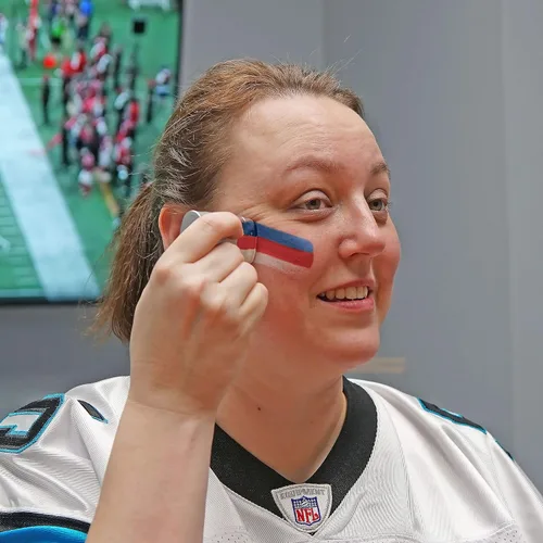 Vista 4 de Pintura facial patriótica en barra – Rojo, blanco y azul, 3 colores seguro para la piel, maquillaje para deportes, 4 de julio y días festivos