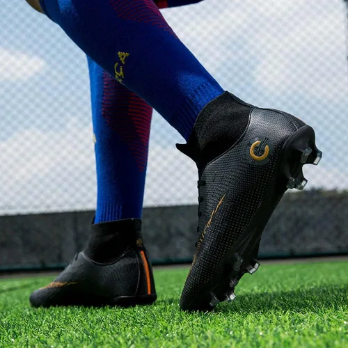 Vista 7 de HESBITEUL Zapatos de fútbol cómodos para hombre, para exteriores, interiores, para niños, para estudiantes de fútbol, zapatos deportivos de alta